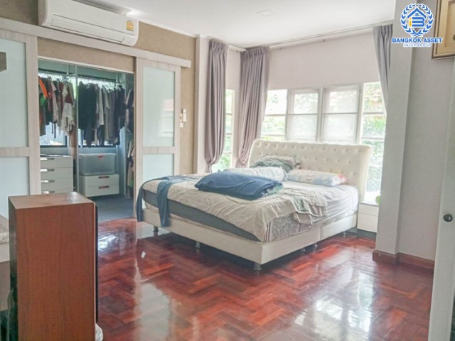 *****บ้านเดี่ยวมือสองย่านกรุงเทพฯ ม.ปัญฐิญา สุวินทวงศ์ เนื้อที่กว้างกว่า 90 ตร.ว. ฟังก์ชัน 3 ห้องนอน 3 ห้องน้ำ ที่จอดรถ 4 คัน บ้านสภาพสวย ต่อเติมครบพร้อมเข้าอยู่ได้ทันที! บนทำเลแห่งการเดินทาง ใกล้รถไฟฟ้าสายสีชมพู "สถานีมีนบุรี" และทางด่วน "ศรีรัช-วงแหวนรอบนอก" จองเลย!